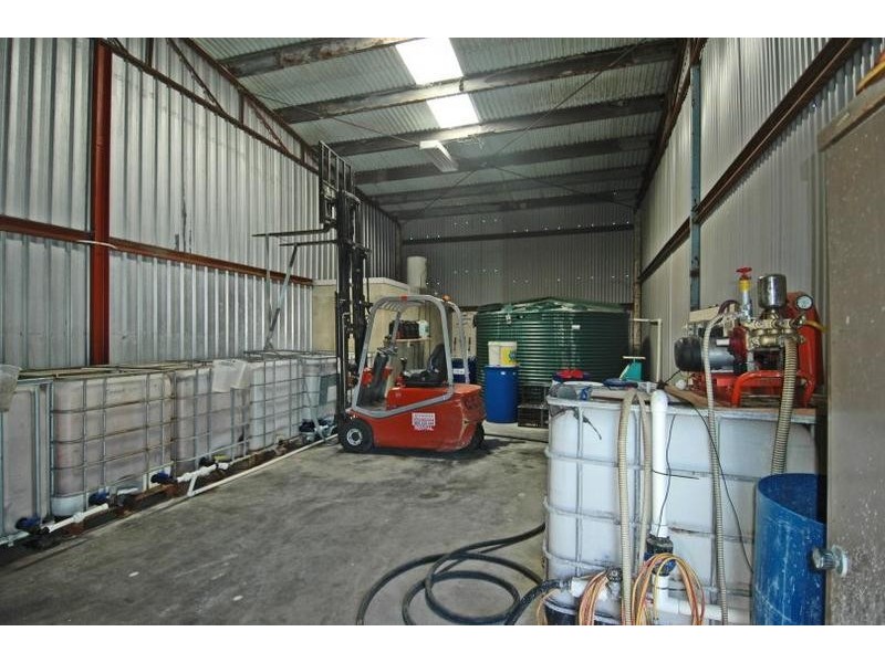 1095 Thomas Road, Oakford WA 6121