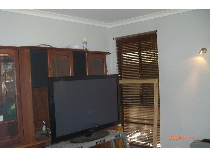 100 Lowanna Street, Armadale WA 6112