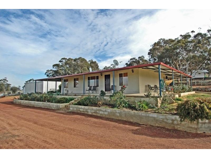 1573 West Popannyinng Rd, Popanyinning WA 6309