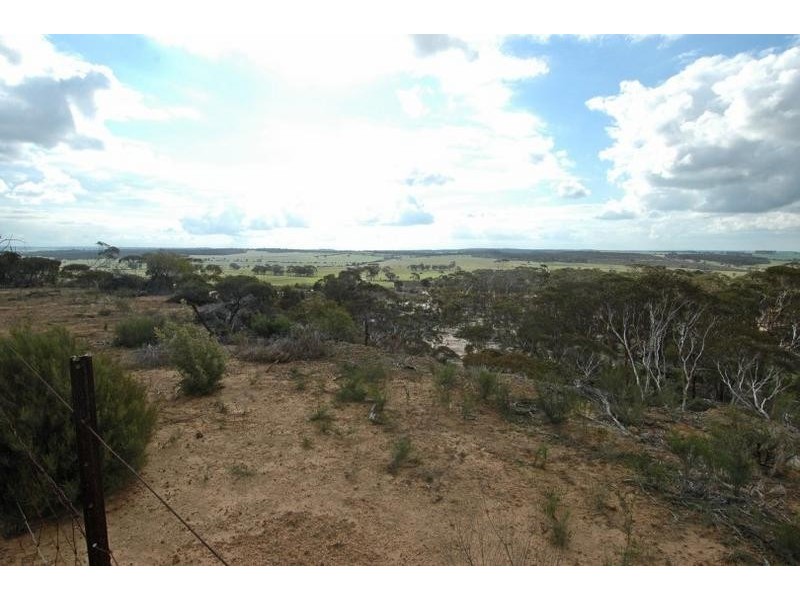 Lot 4, 4 Hayes Road, Quairading WA 6383