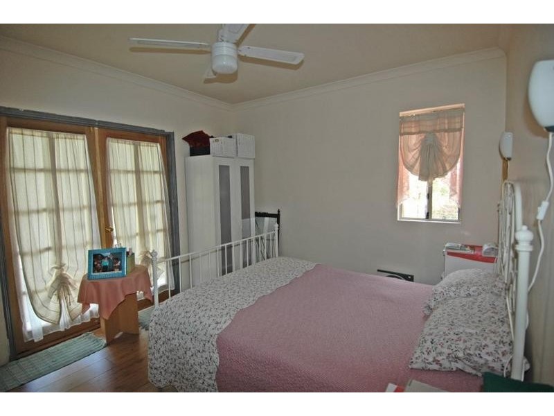 10 Thomson Street, York WA 6302