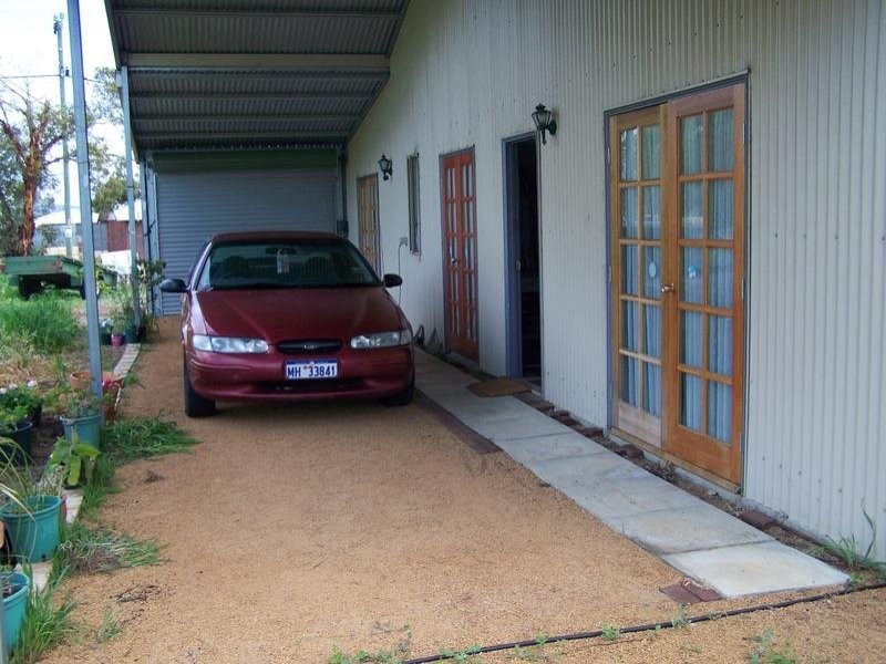 10 Thomson Street, York WA 6302