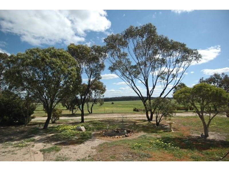 801 YENELIN ROAD, Pingelly WA 6308
