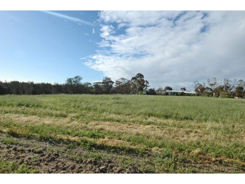 15 Nicholas Street, Beverley WA 6304