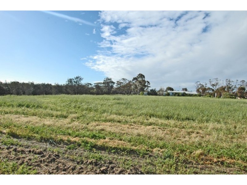 15 Nicholas Street, Beverley WA 6304