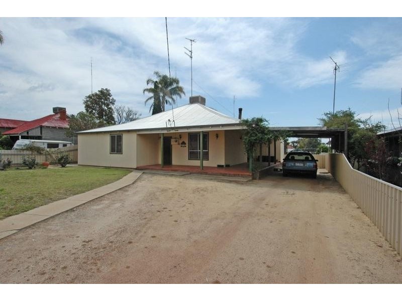 23 Main Street, Cunderdin WA 6407