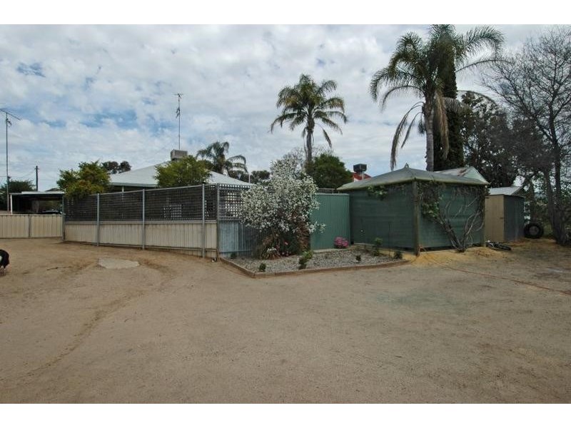 23 Main Street, Cunderdin WA 6407