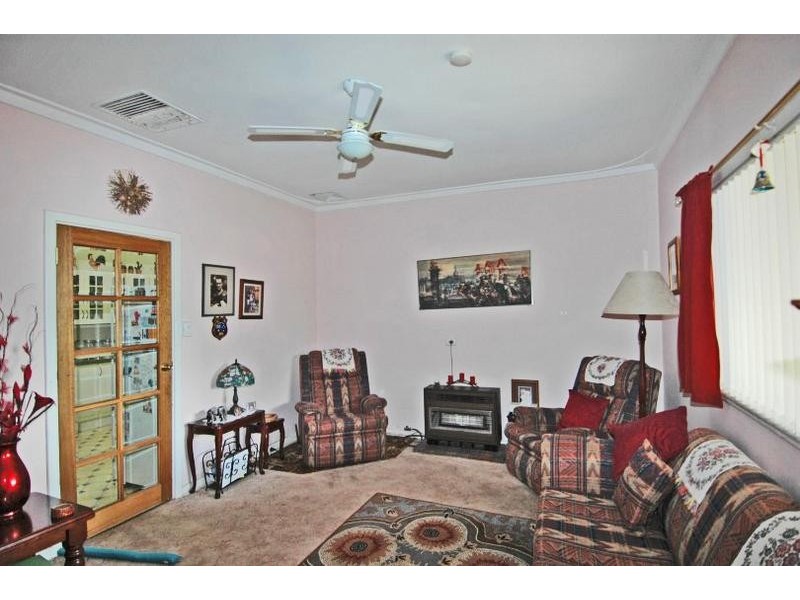 65 Suburban Road, York WA 6302