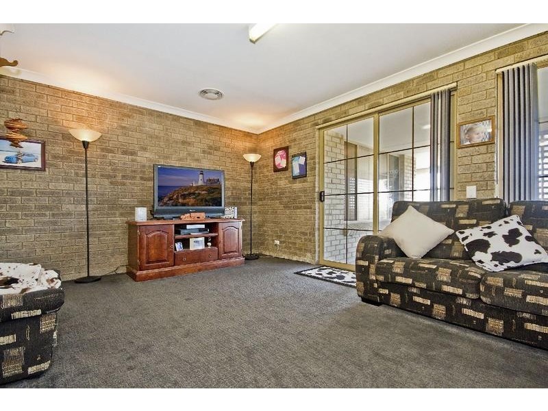 417 Russell Road, Munster WA 6166