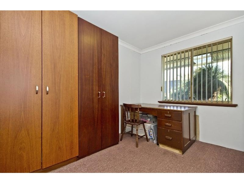 417 Russell Road, Munster WA 6166