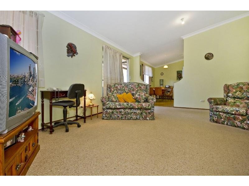 417 Russell Road, Munster WA 6166