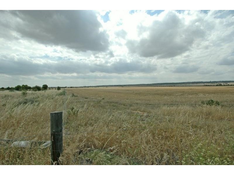 Lot 6,  WOONWOORING RD, Cunderdin WA 6407