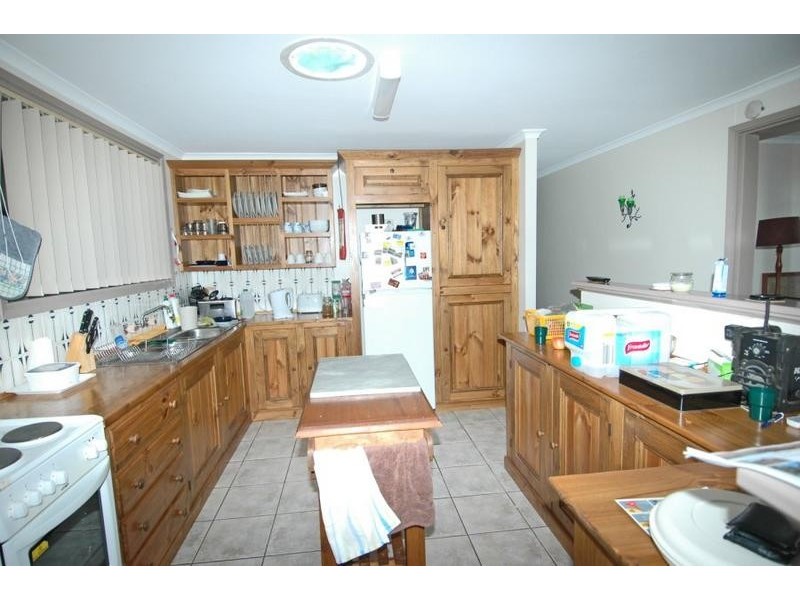 4 Scott Street, York WA 6302