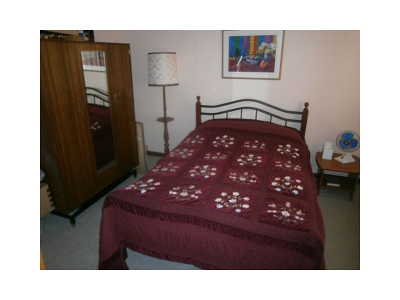 14 Colin Street, Merredin WA 6415