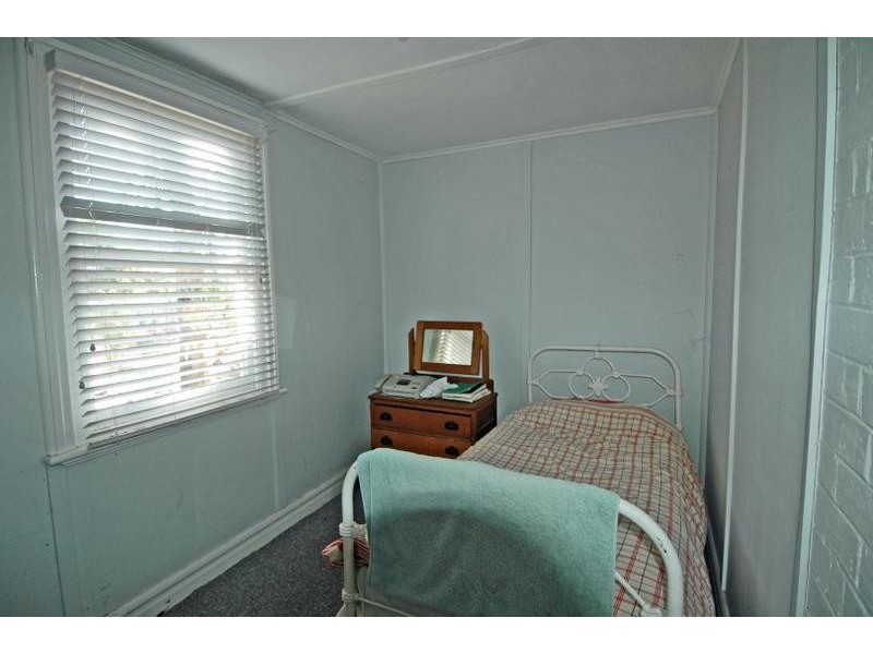 17 Brockman Street, Beverley WA 6304