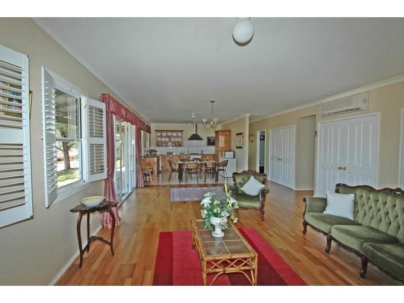 12 Hope Street, York WA 6302