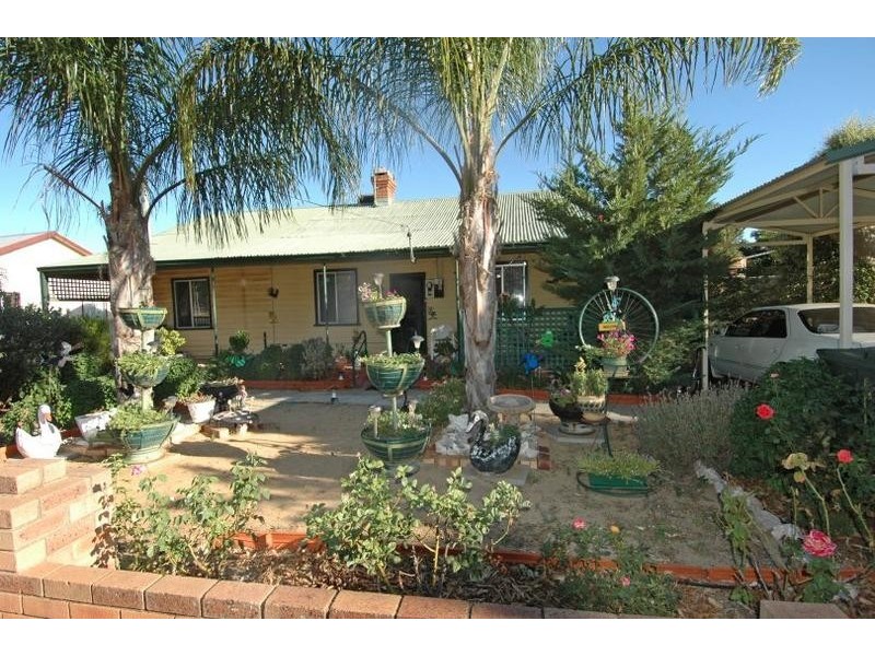 22 Murphy St, Quairading WA 6383