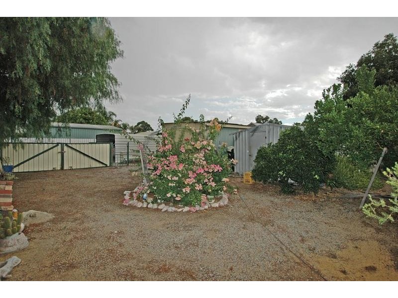 22 Murphy St, Quairading WA 6383