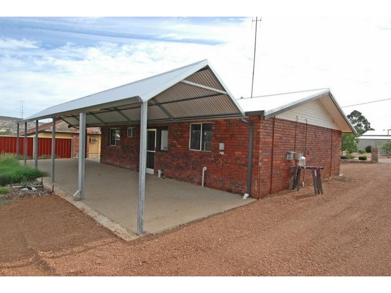 13 Thomson Street, York WA 6302