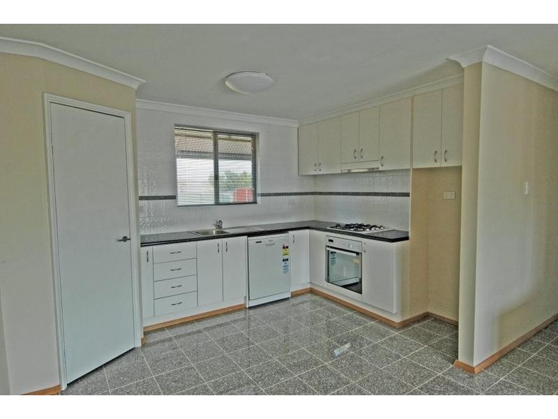 13 Thomson Street, York WA 6302