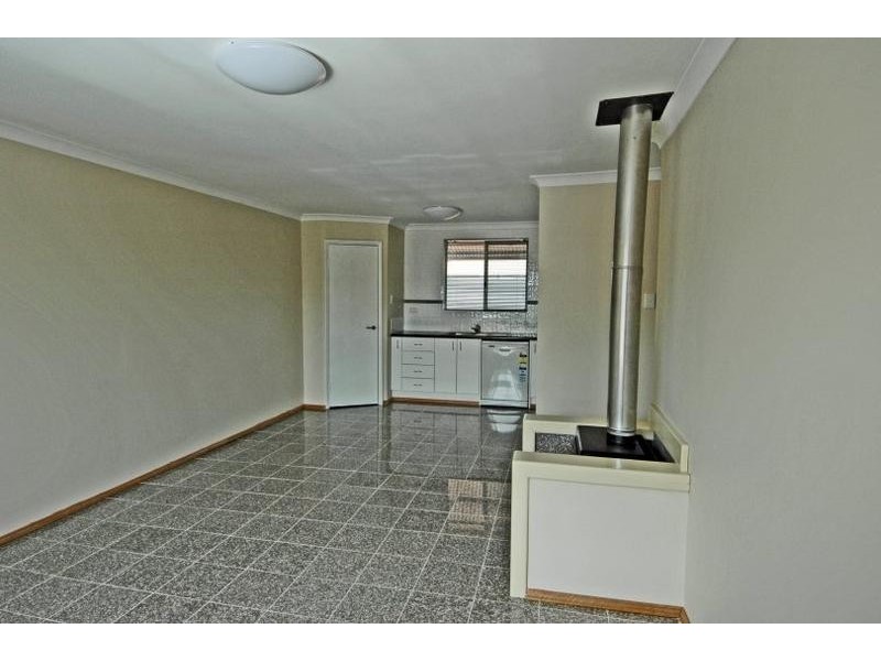 13 Thomson Street, York WA 6302