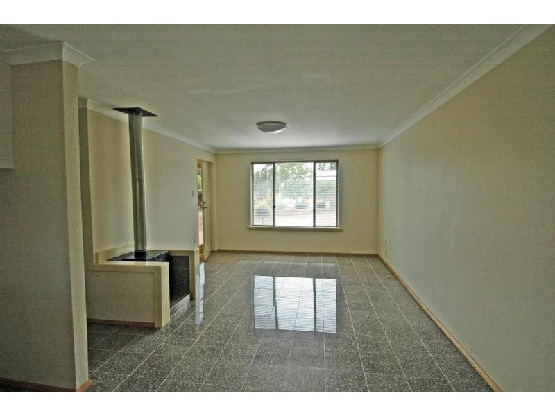 13 Thomson Street, York WA 6302