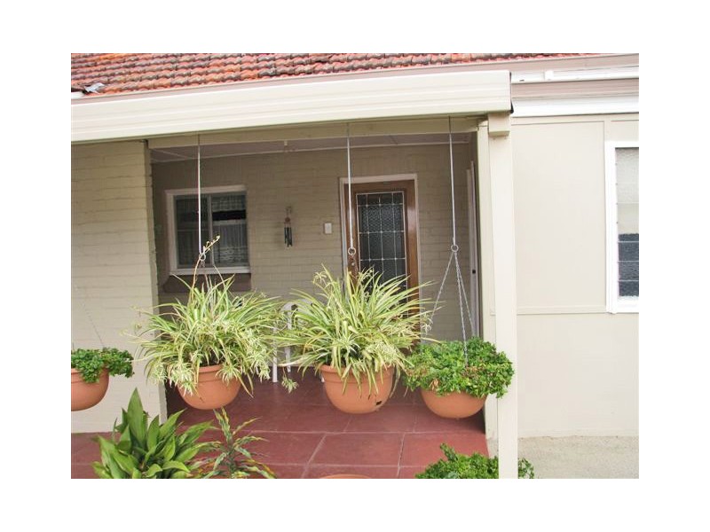 8 Bedford Street, Kellerberrin WA 6410