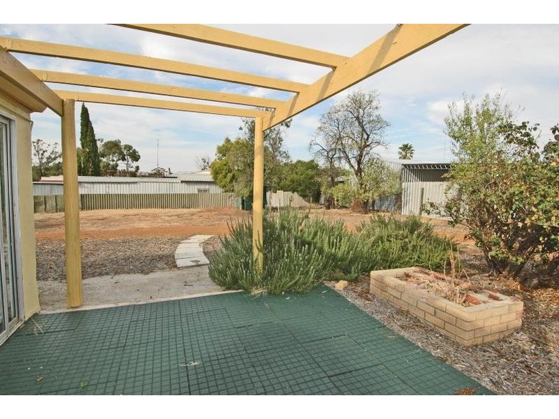 24 Railway Street, Beverley WA 6304