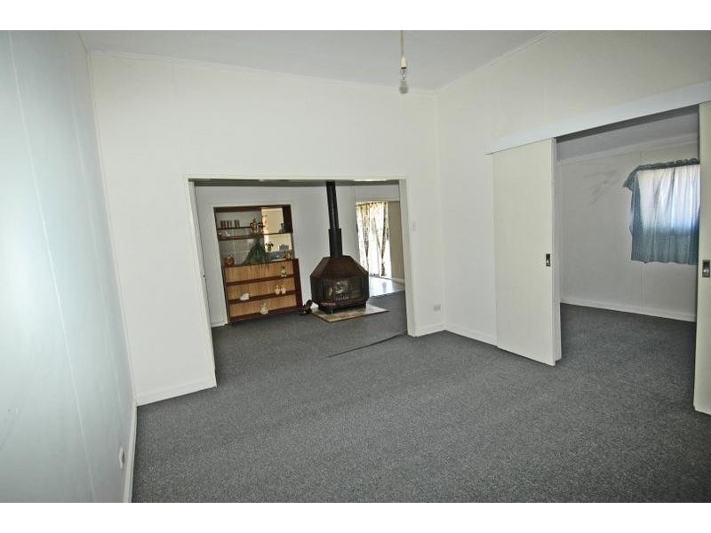 24 Railway Street, Beverley WA 6304