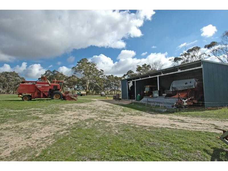 Lot 18717,  Mawson Dodenanning Road, Quairading WA 6383