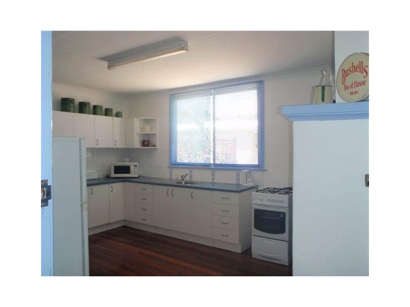 67 James Street, Kellerberrin WA 6410