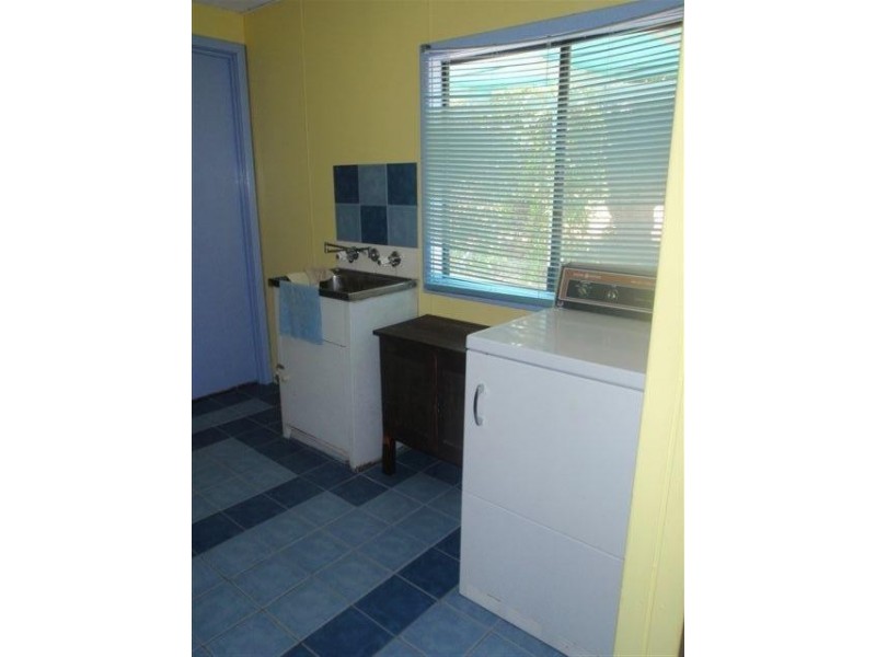 67 James Street, Kellerberrin WA 6410