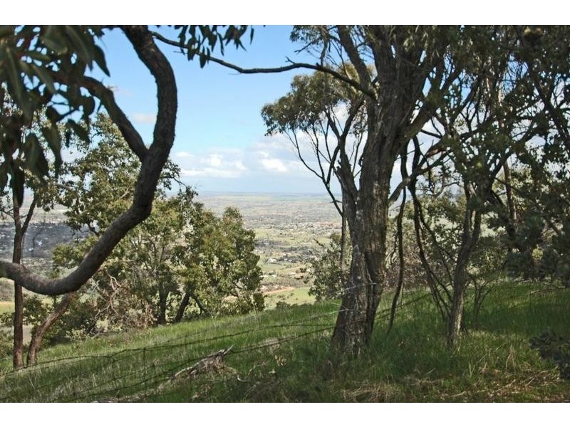 Location 2 Mt Bakewell, York WA 6302