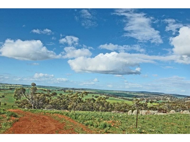Location 2 Mt Bakewell, York WA 6302