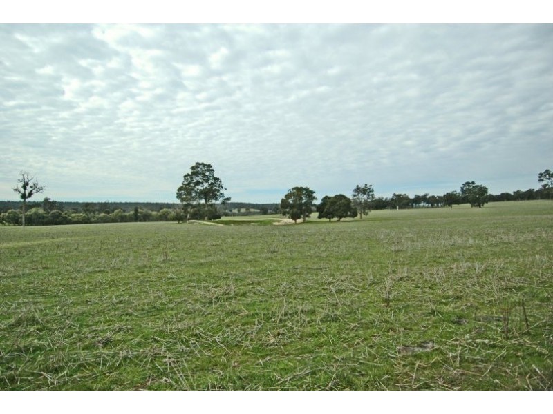 Lot 4,  Strange Rd, Brookton WA 6306