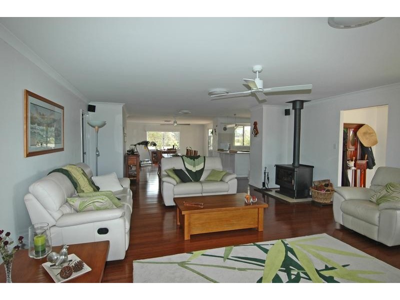 8 Tenth Road, York WA 6302