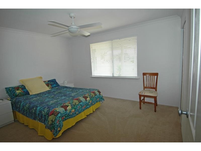 8 Tenth Road, York WA 6302