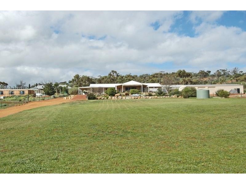 51 Herbert Road, York WA 6302