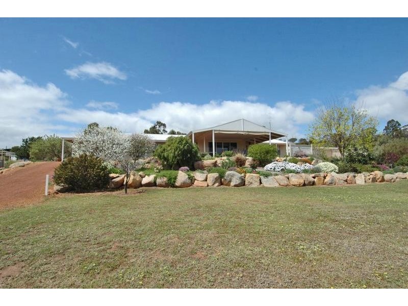 51 Herbert Road, York WA 6302
