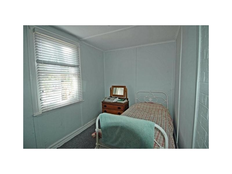 17 Brockman Street, Beverley WA 6304