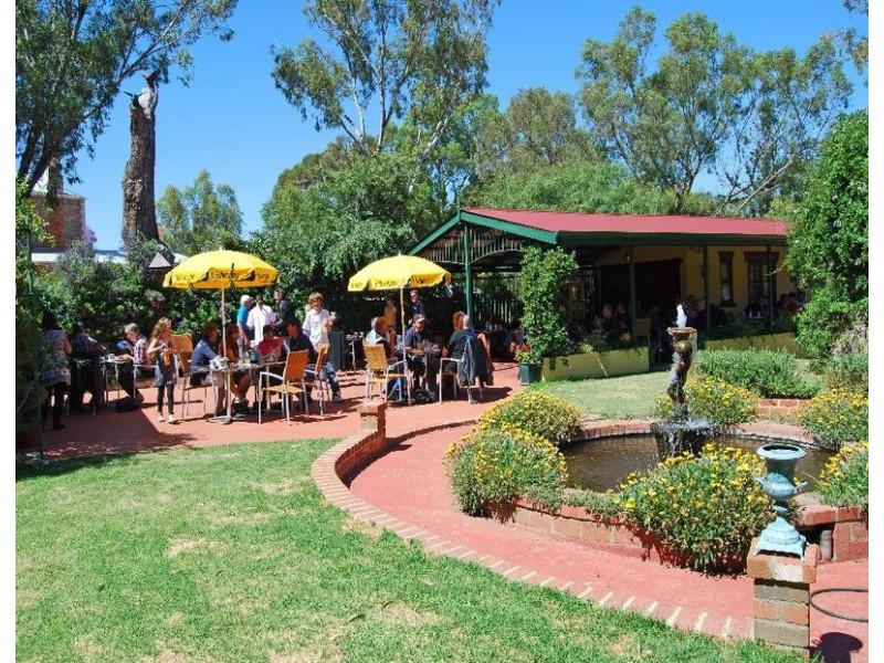 87 Avon Terrace, York WA 6302