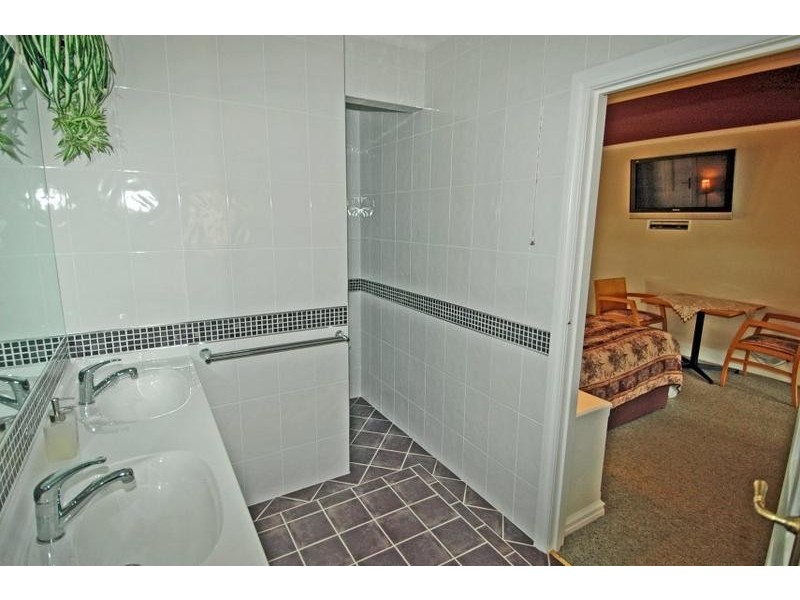 87 Avon Terrace, York WA 6302