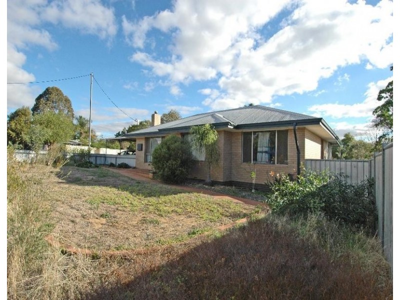 40 Raglan, Pingelly WA 6308