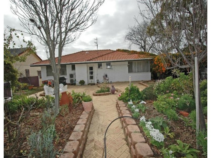 97 McLennan, Quairading WA 6383