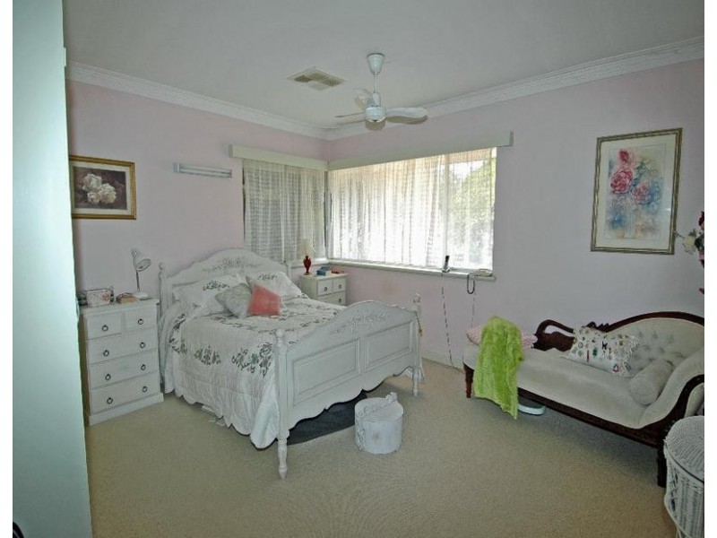 97 McLennan, Quairading WA 6383