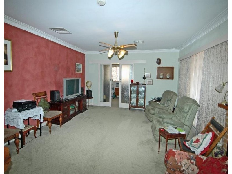 97 McLennan, Quairading WA 6383