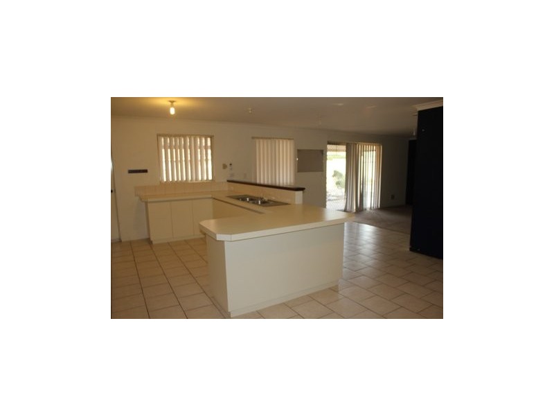 9 Maud Street, York WA 6302