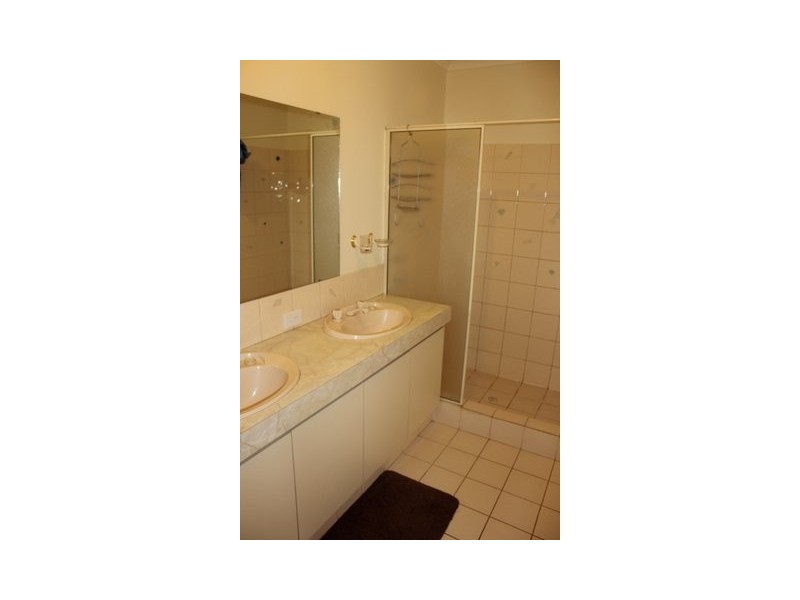 9 Maud Street, York WA 6302