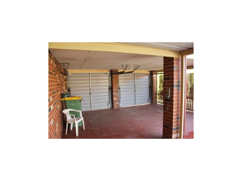 9 Maud Street, York WA 6302