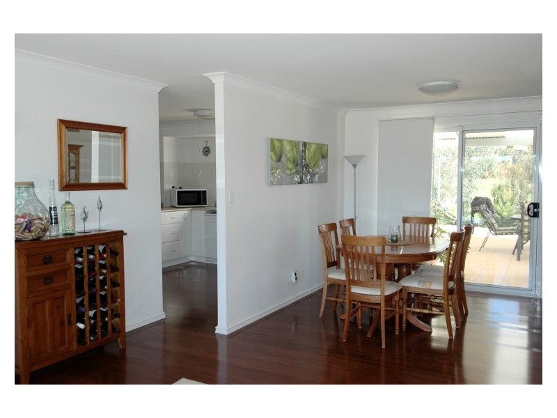 8 Tenth Road, York WA 6302